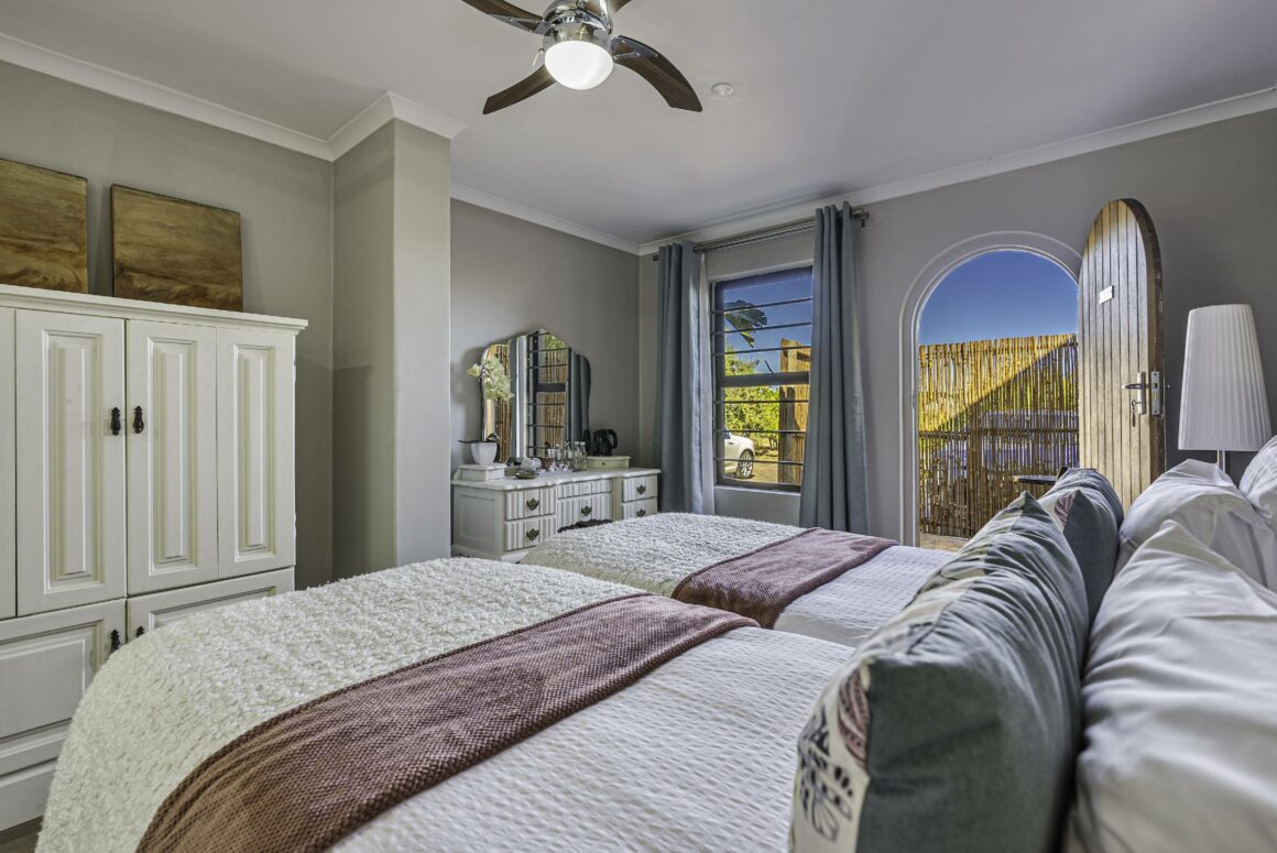 DSC08300-1 STABLES | 101 Twin Bed (three quarter)