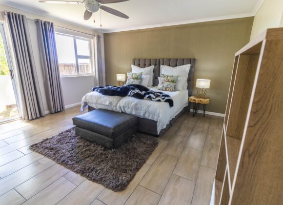 2 GARDEN SUITE | 104 Twin Beds