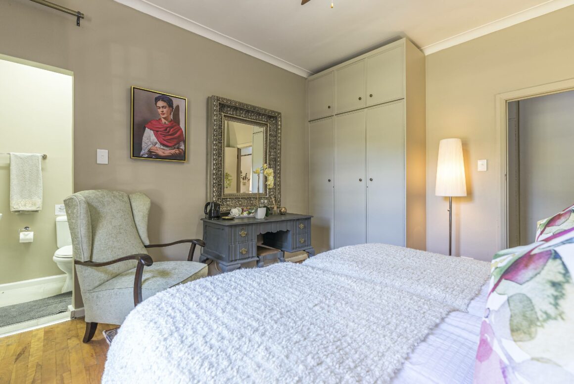 MANOR HOUSE | 102 Twin Room