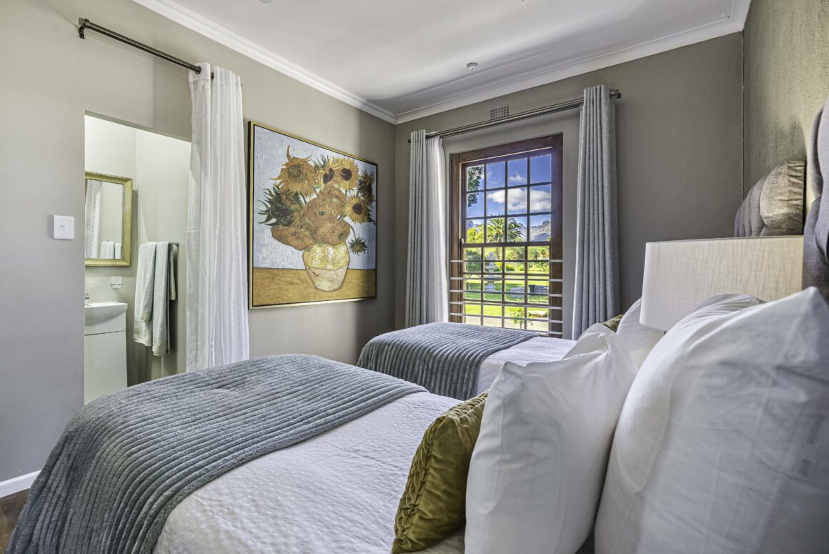 MANOR HOUSE | 103 Twin Room
