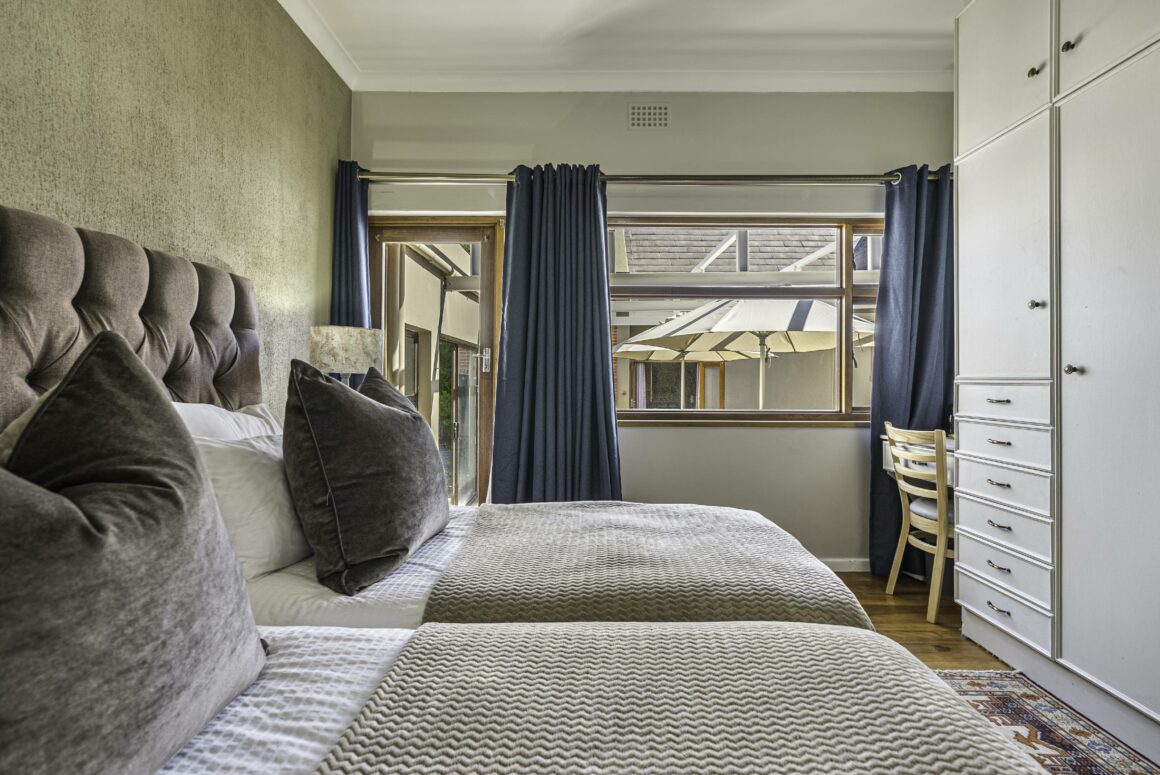 MANOR HOUSE | 104 Twin Room