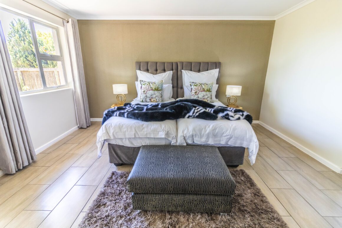 GARDEN SUITE | 104 Twin Beds
