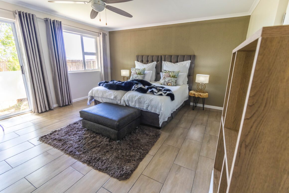 GARDEN SUITE | 104 Twin Beds